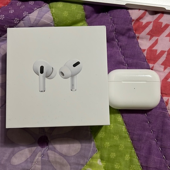airpods pro